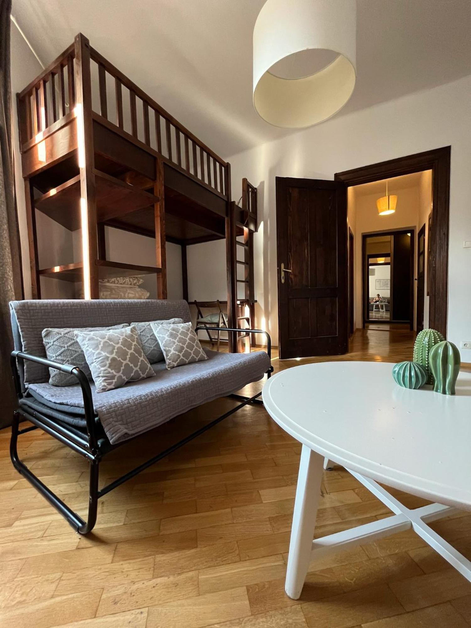 Downtown Apartment B كراكوفيا المظهر الخارجي الصورة